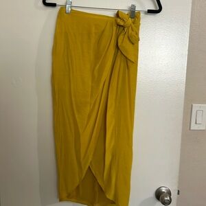 Women’s 2piece top w/skirt